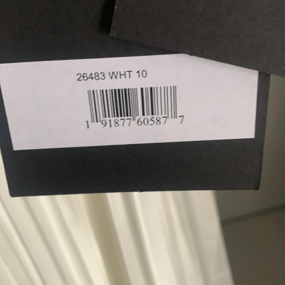 Max Duggal IEENA Pleated Cap Sleeve Satin Midi Gown White Size 10 NWT - Picture 9 of 12